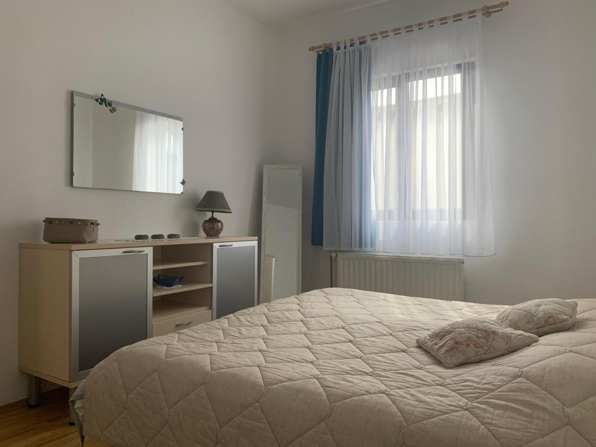 Apartmani Spomenka Seline Εξωτερικό φωτογραφία