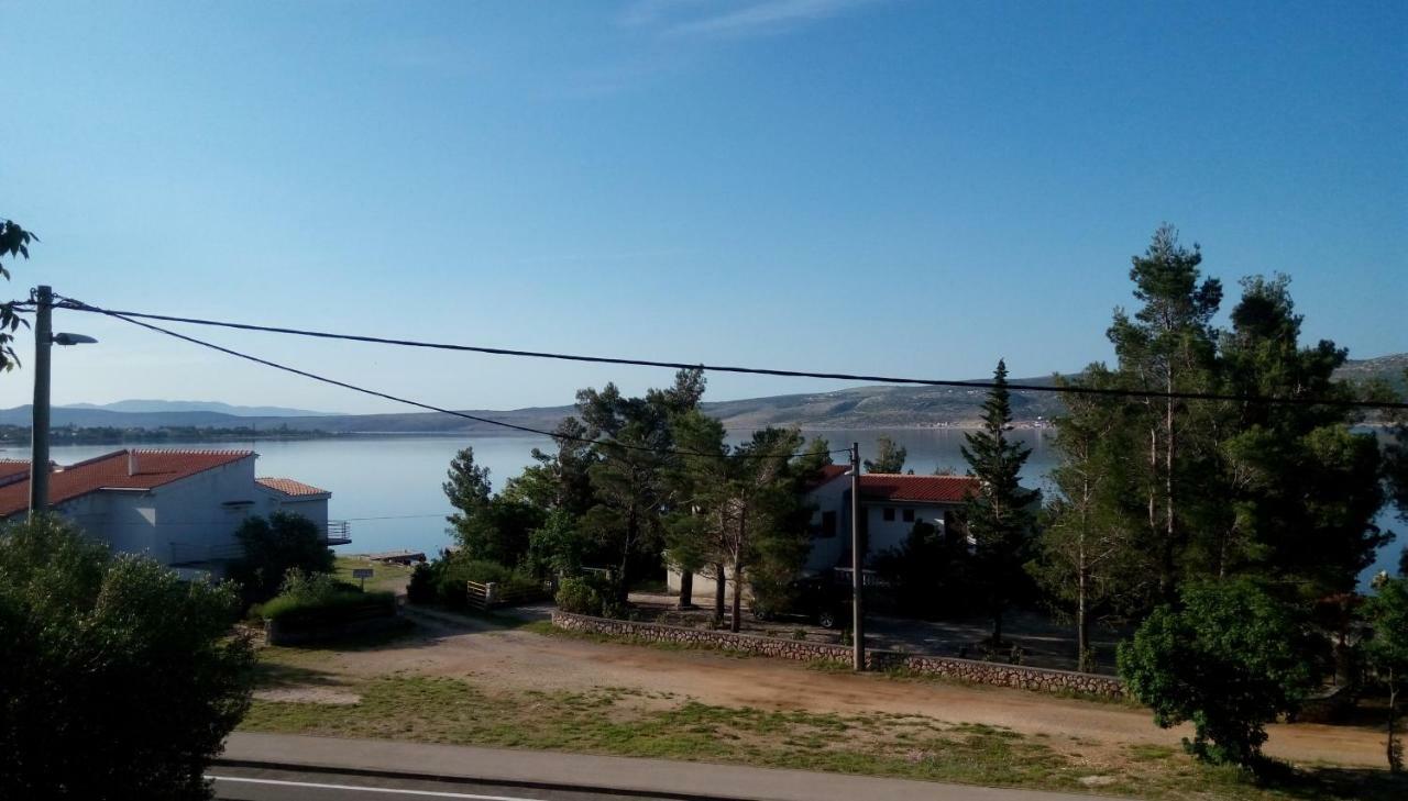Apartmani Spomenka Seline Εξωτερικό φωτογραφία