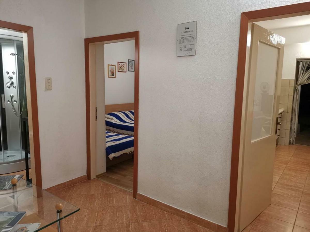 Apartmani Spomenka Seline Εξωτερικό φωτογραφία