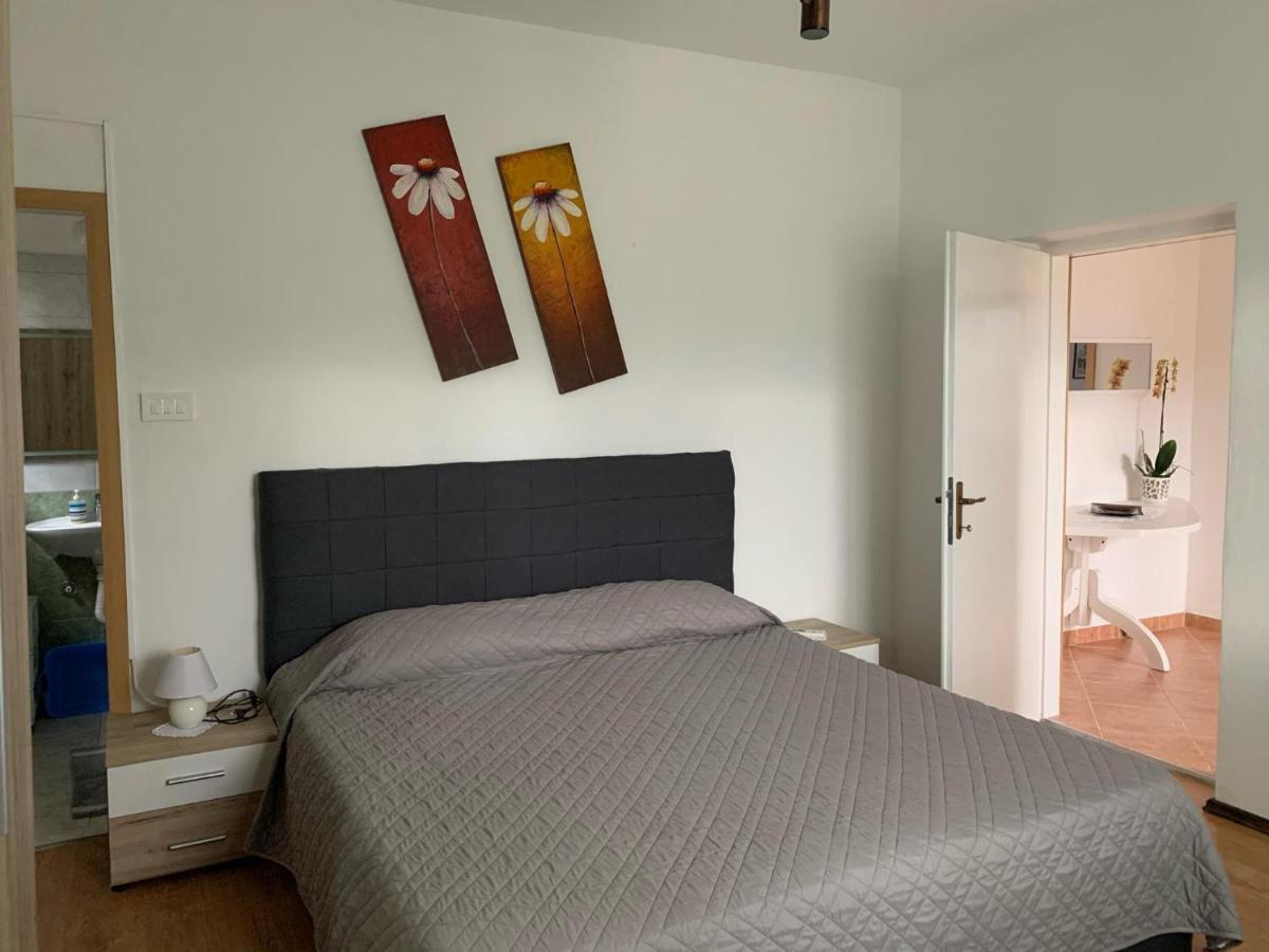 Apartmani Spomenka Seline Εξωτερικό φωτογραφία