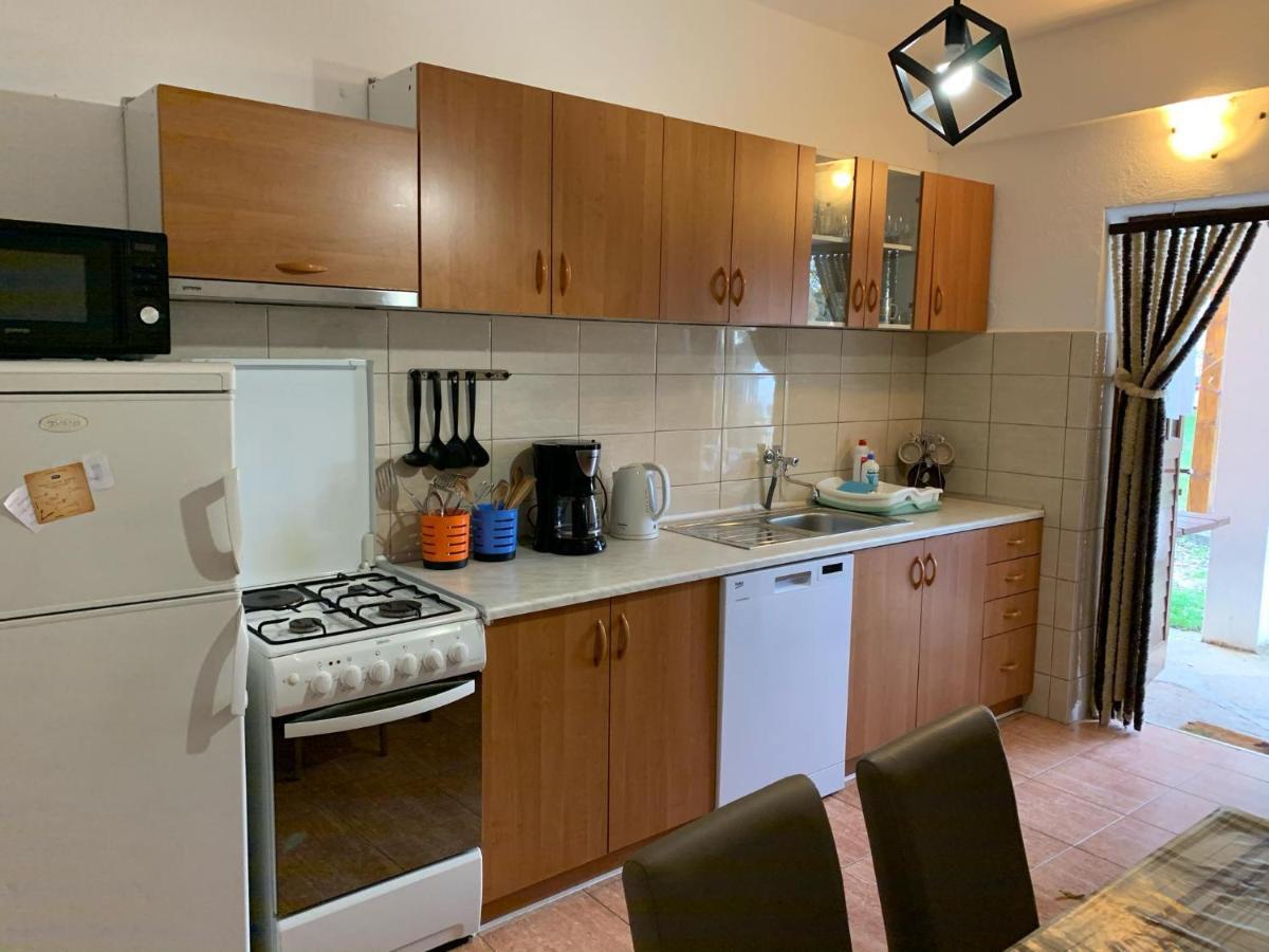 Apartmani Spomenka Seline Εξωτερικό φωτογραφία