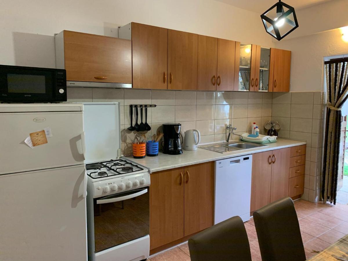 Apartmani Spomenka Seline Εξωτερικό φωτογραφία